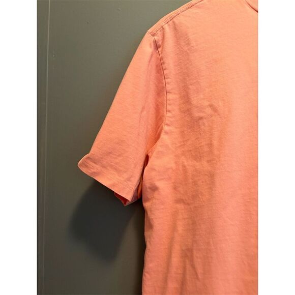 Vineyard Vines Men's M Pink Short Sleeve Tee Fish Graphic Pocket - Picture 2 of 7